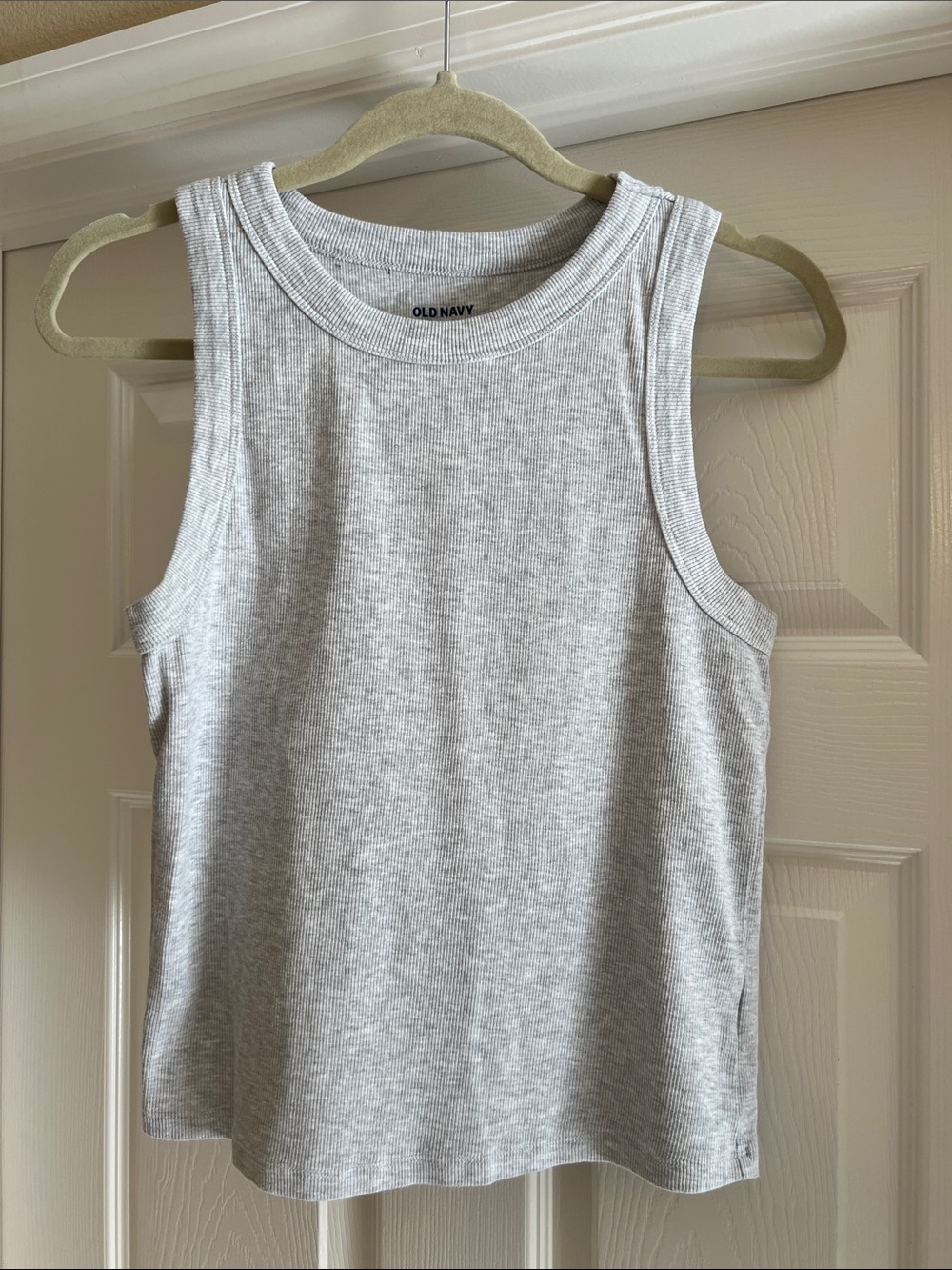 Old Navy Heather Gray Ribbed Tank Top